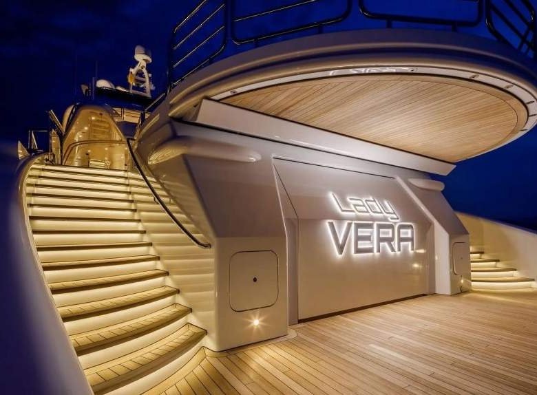 780