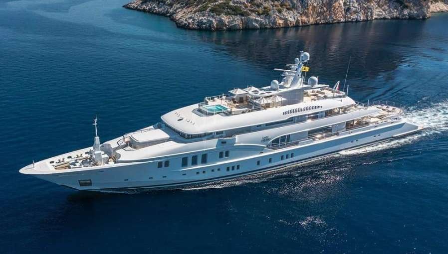 LADY-VERA-e1717345068232 Mega Motor Yacht LADY VERA