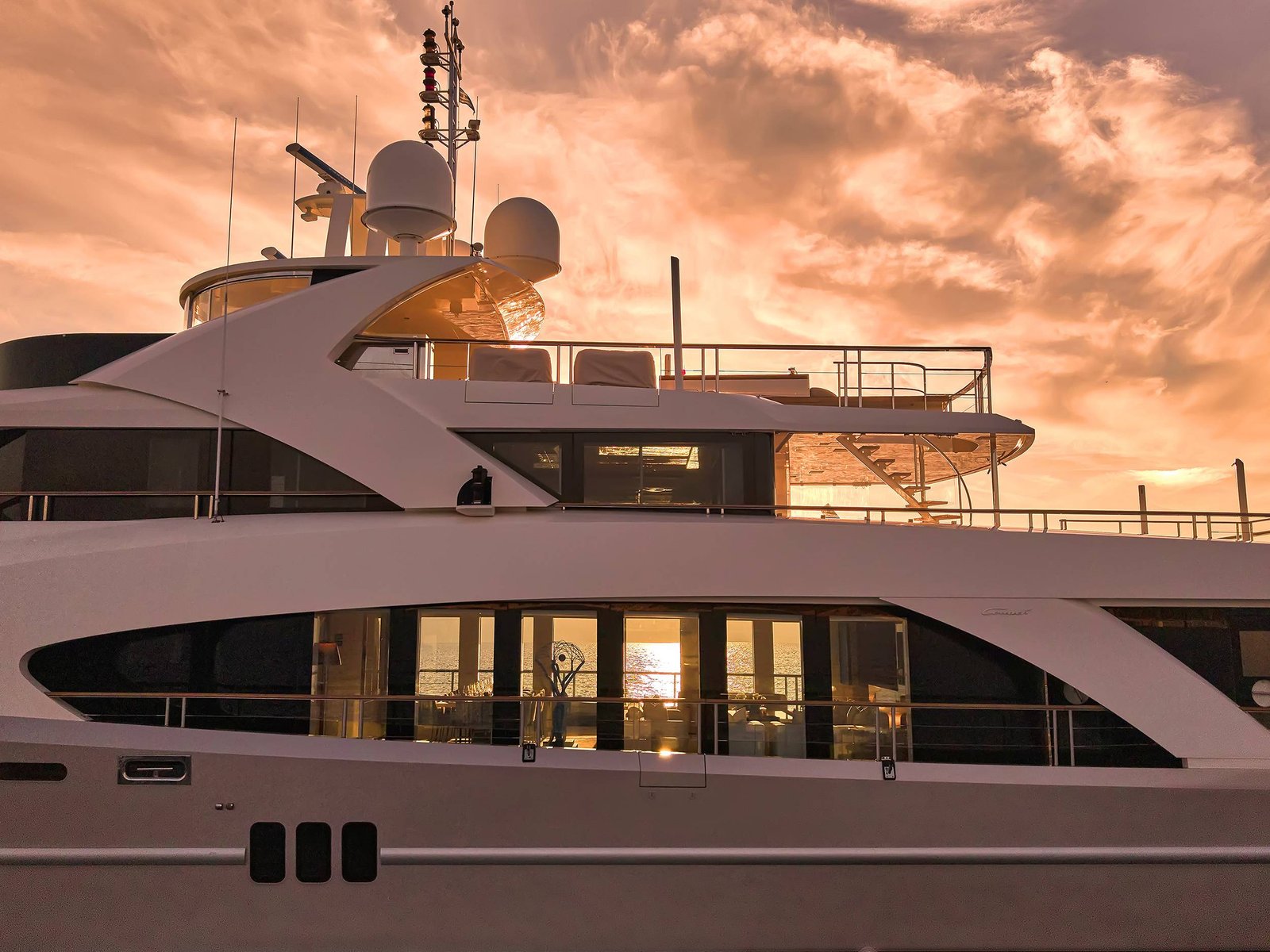 Mega Motor Yacht LA PELLEGRİNA