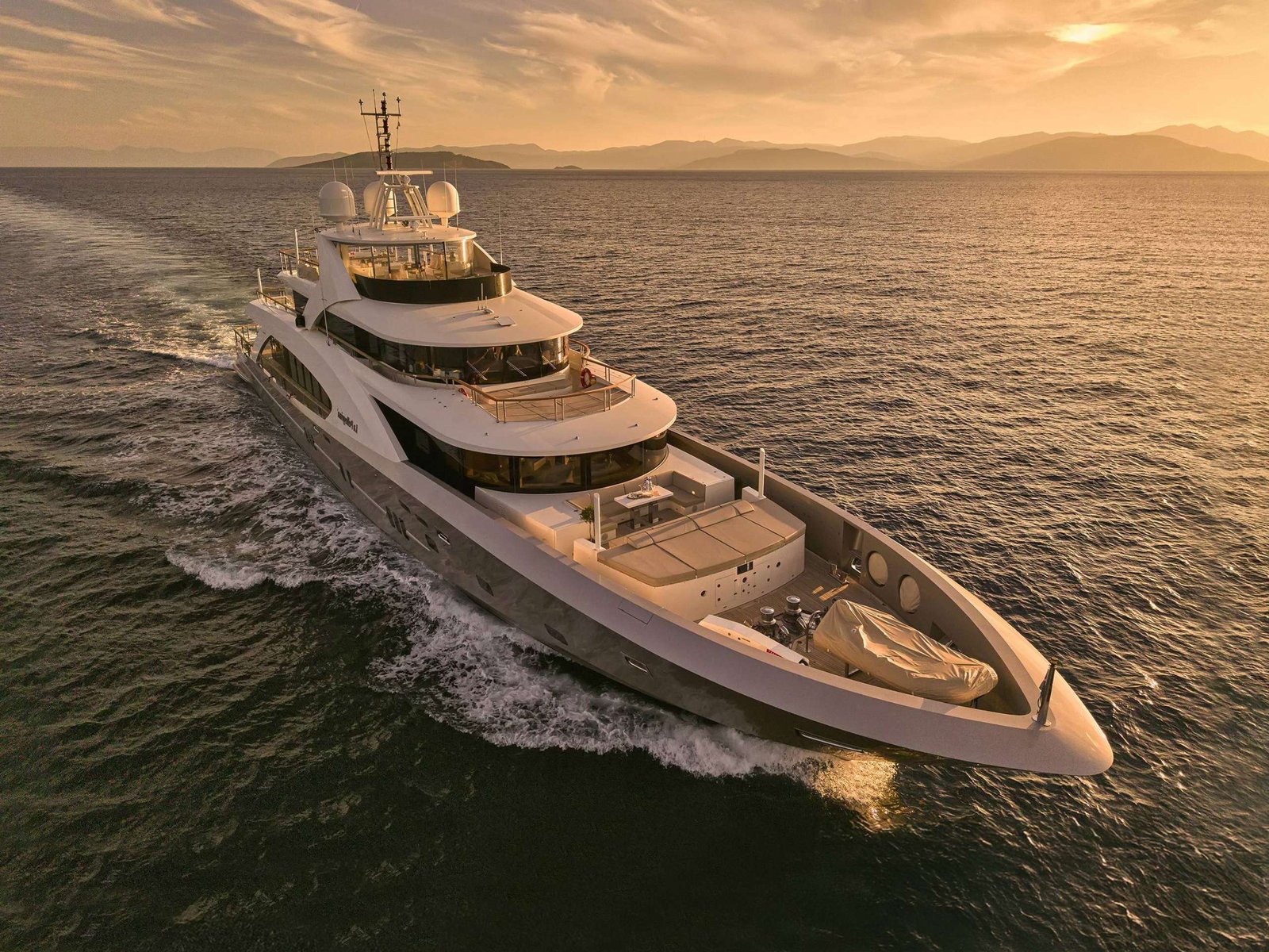 Mega Motor Yacht LA PELLEGRİNA