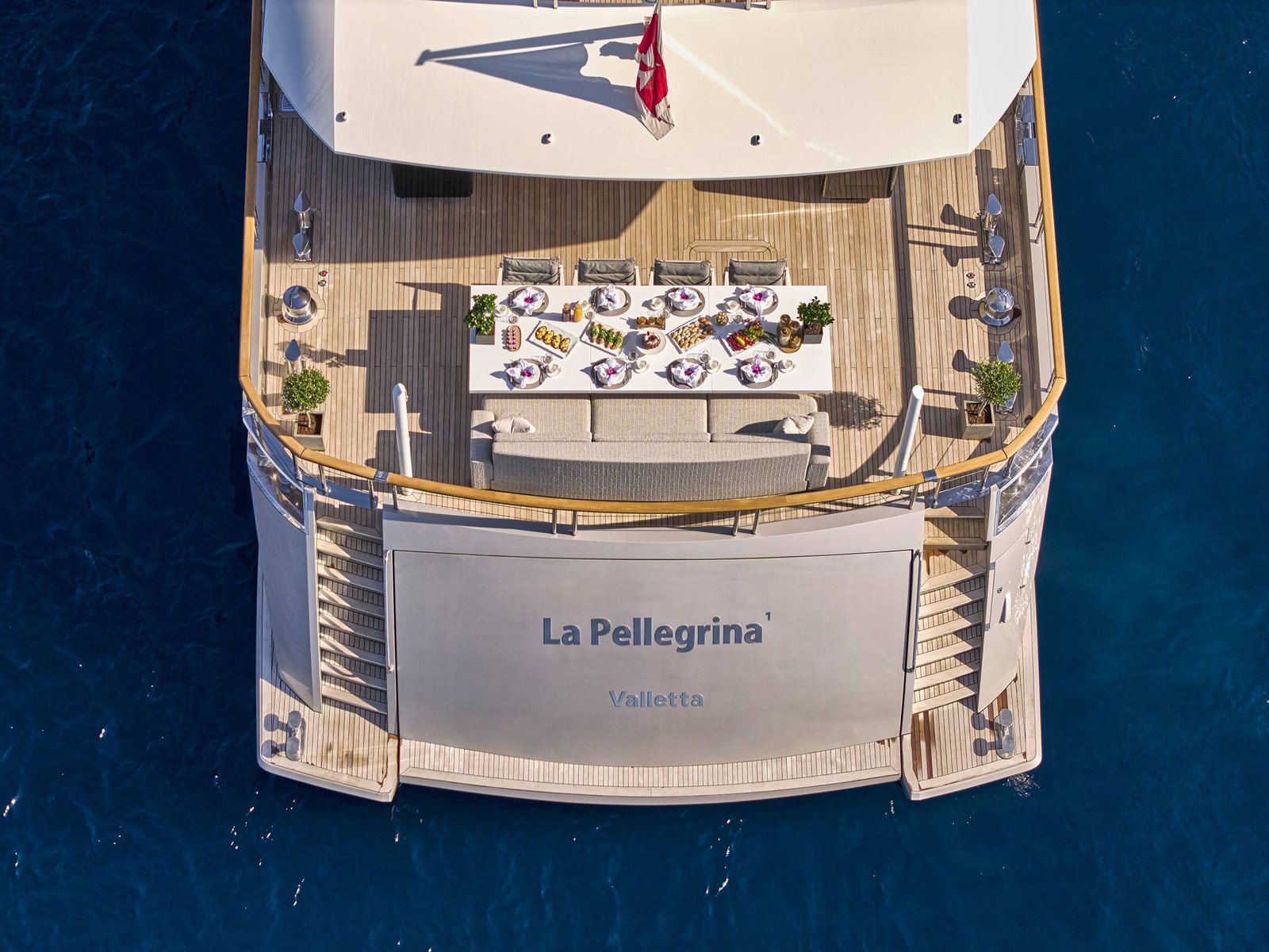 Mega Motor Yacht LA PELLEGRİNA