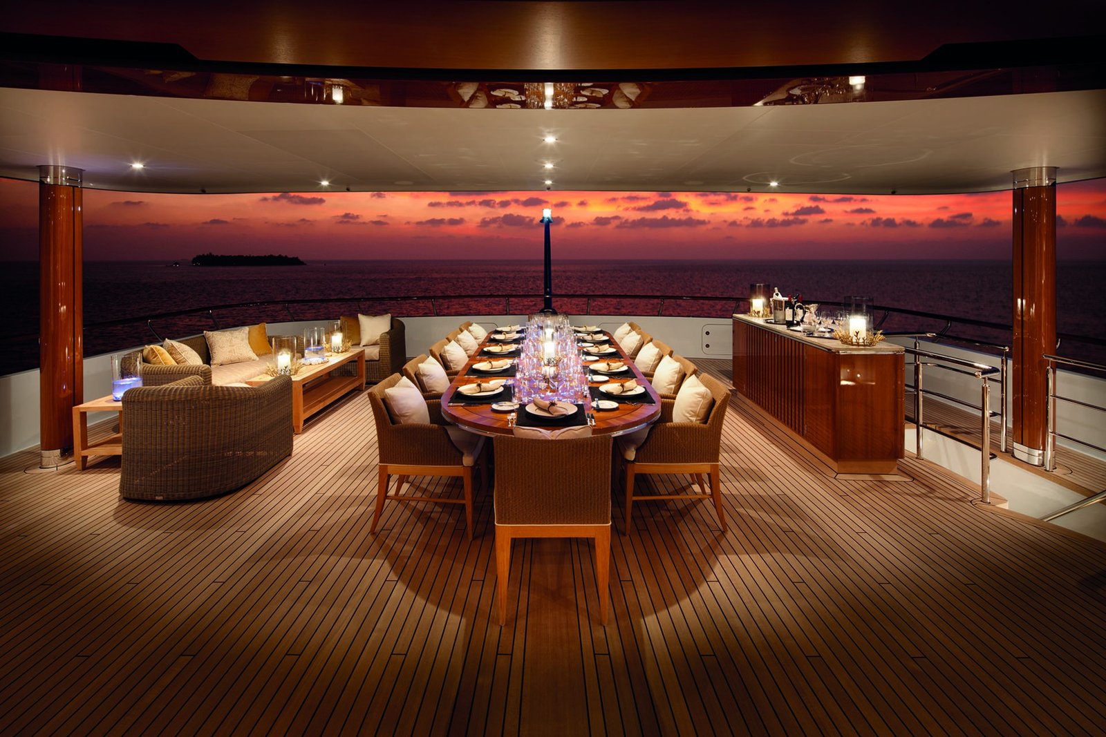 Mega Motor Yacht LADY BRİTT