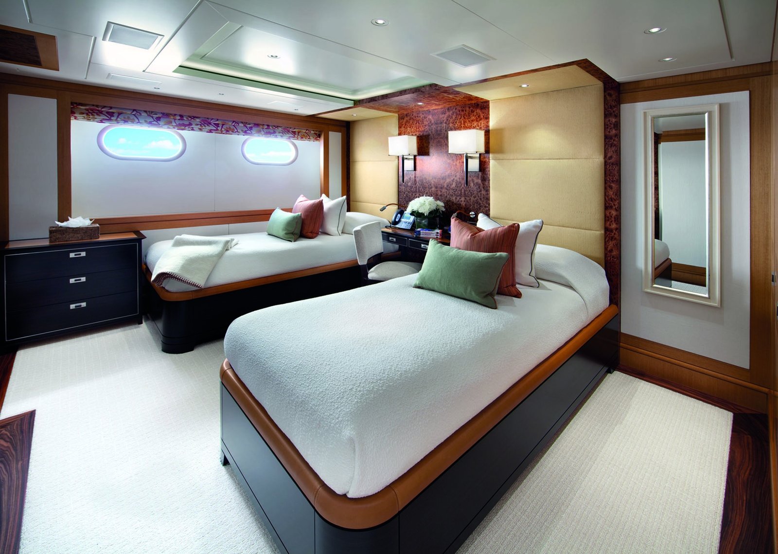 Mega Motor Yacht LADY BRİTT