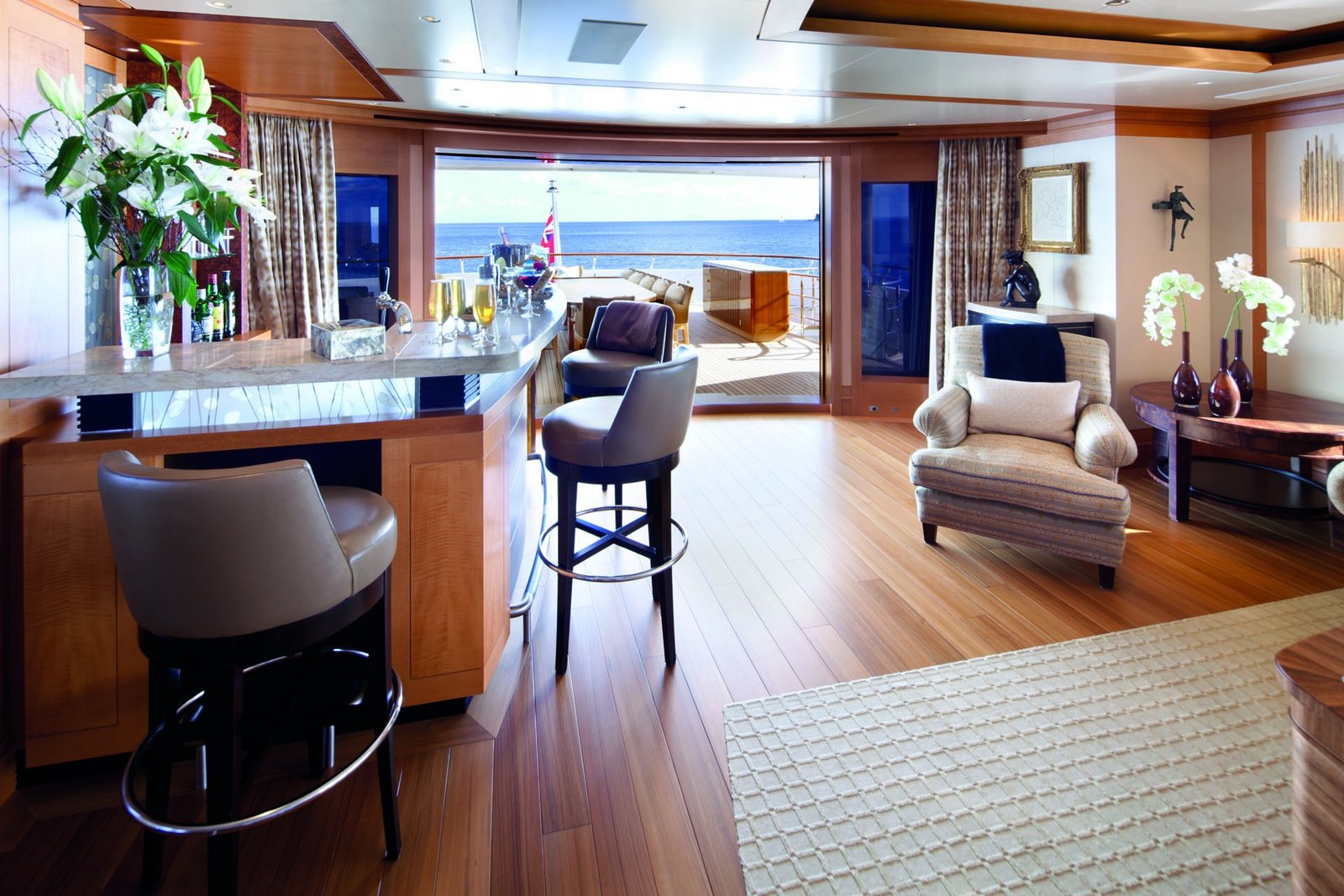 Mega Motor Yacht LADY BRİTT