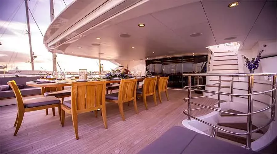 Mega Motor Yacht AQUA LIBRA