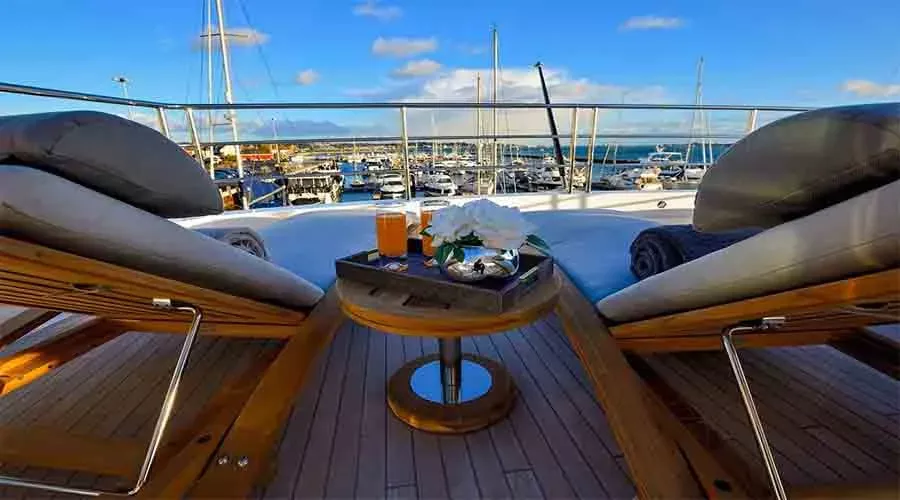 Mega Motor Yacht AQUA LIBRA