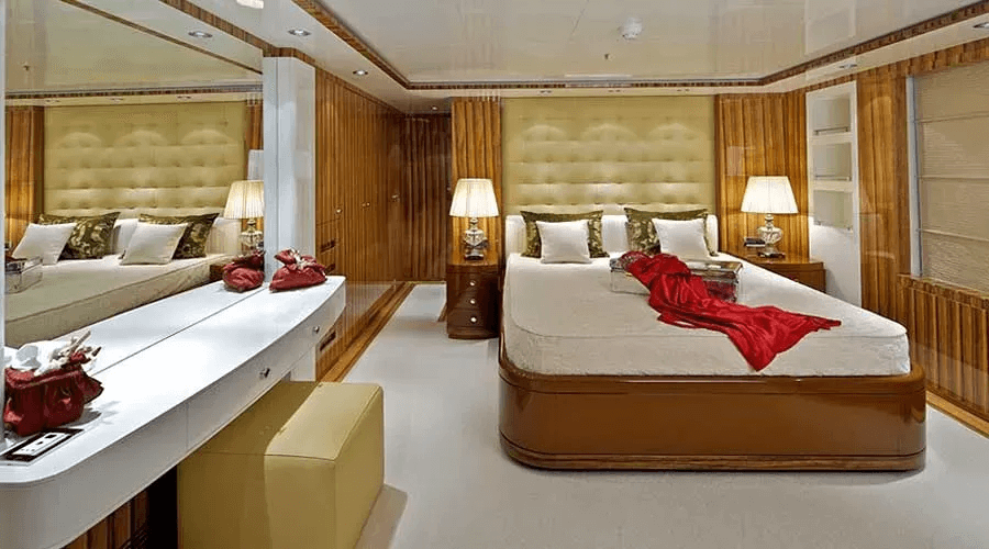 MEGA-YACHT-MIA-RAMA-36 Mega Motor Yacht MİA RAMA