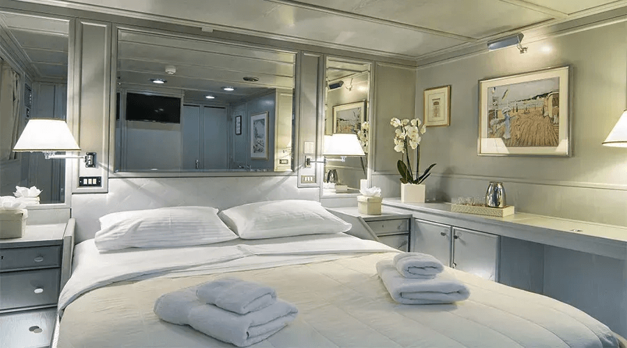 Mega Motor Yacht O’NATALINA