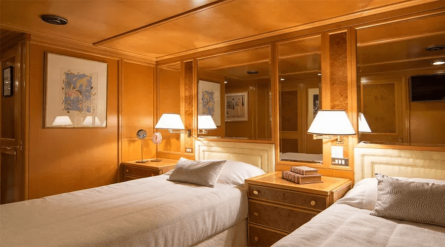 Mega Motor Yacht O’NATALINA