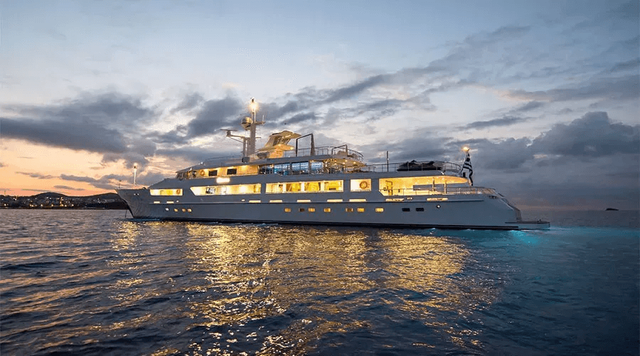 Mega Motor Yacht O’NATALINA