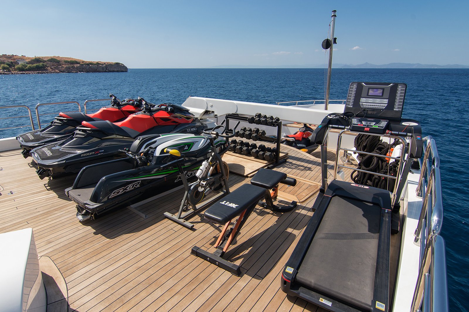 Mega Motor Yacht MOKA