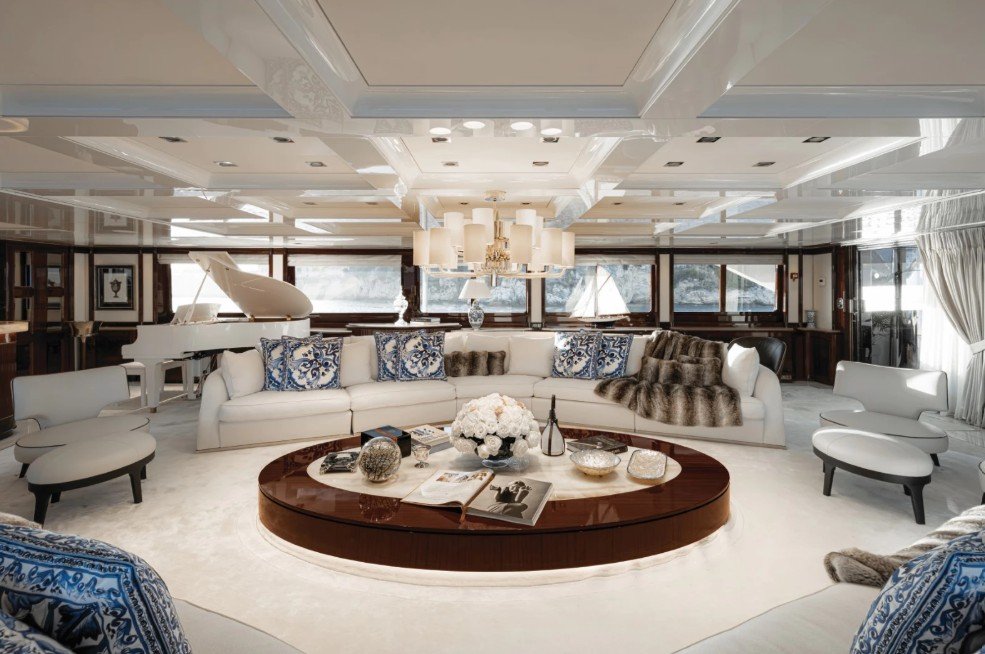 Mega-motor-yacht-EMIR-10 Mega Motor Yacht EMIR