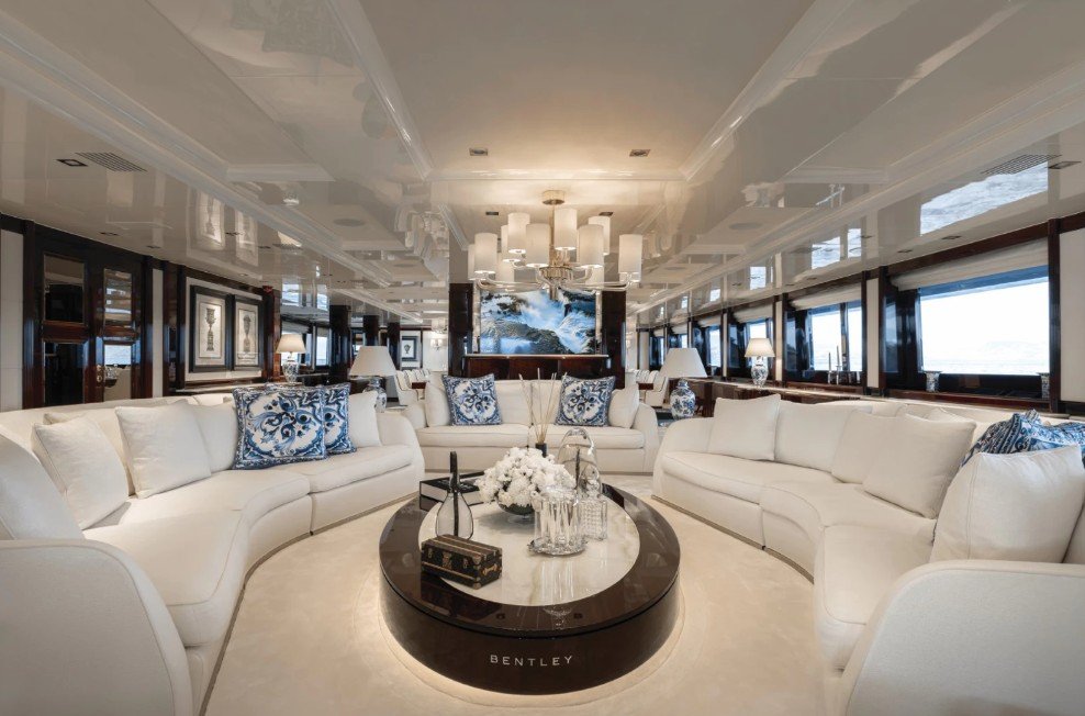Mega-motor-yacht-EMIR-5 Mega Motor Yacht EMIR