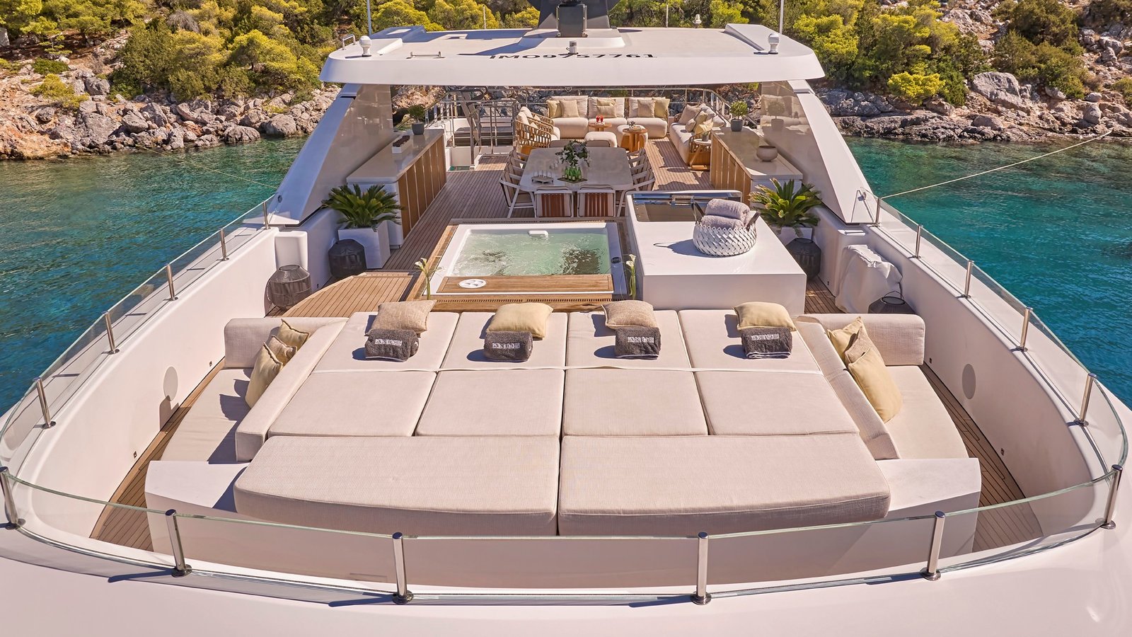 Mega Motor Yacht AXIOS