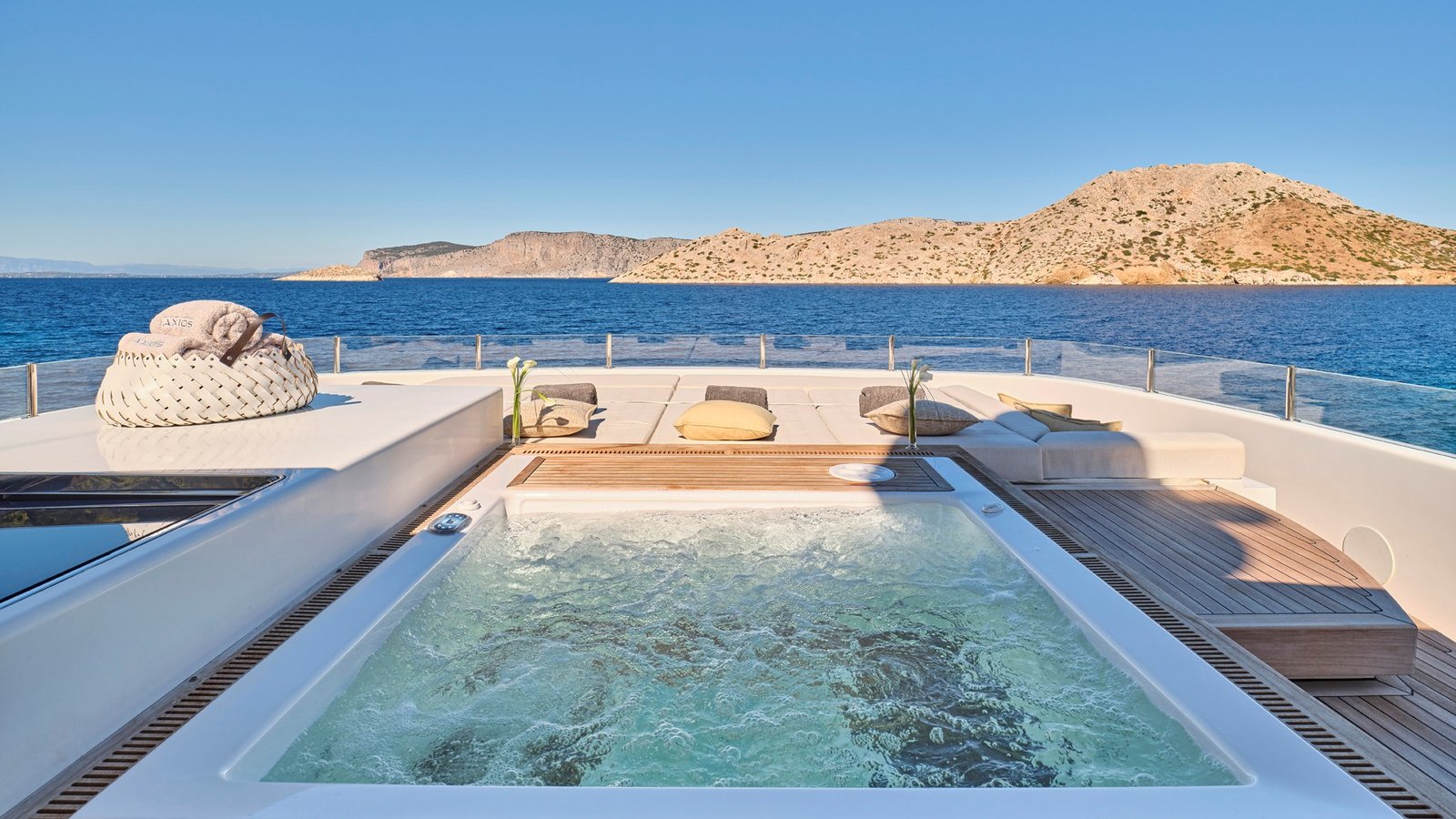 Mega Motor Yacht AXIOS