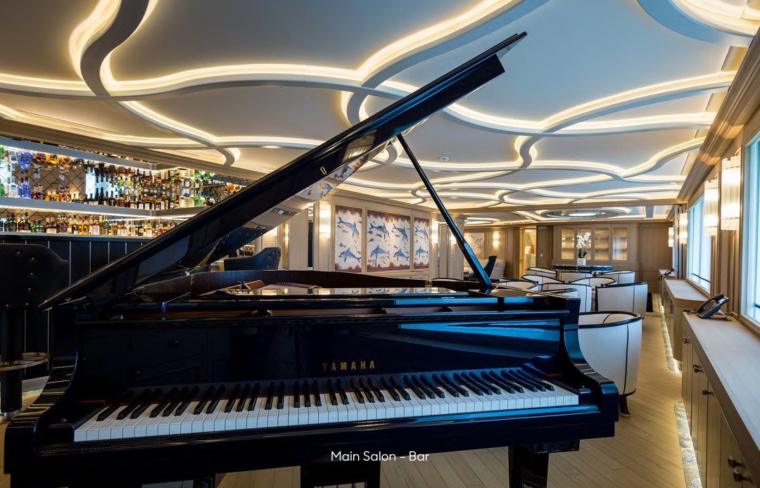 Motor-Yacht-DREAM-11 Mega Motor Yacht DREAM