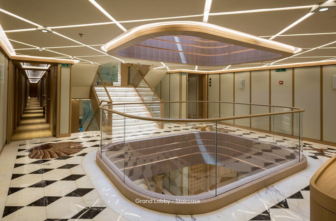 Motor-Yacht-DREAM-8 Mega Motor Yacht DREAM