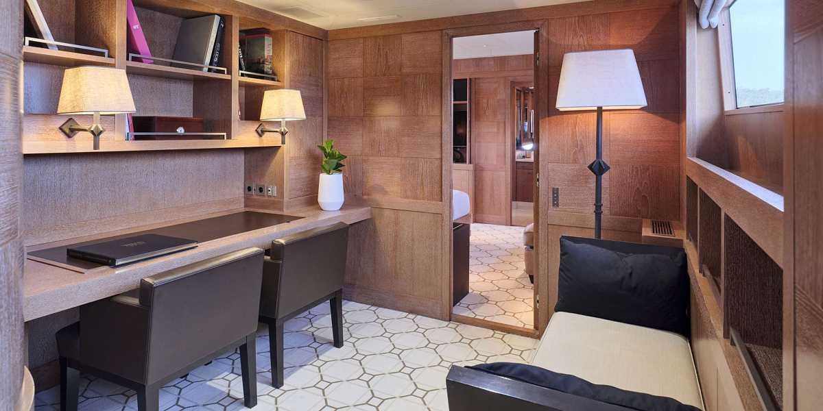 Mega Motor Yacht ELEMENT