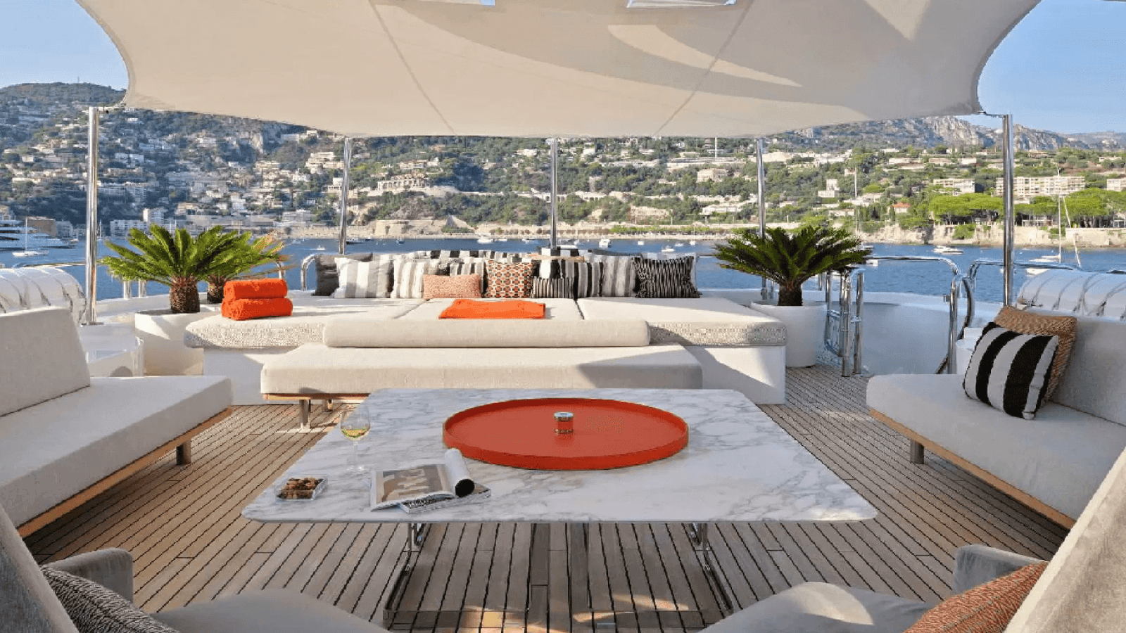 Mega Motor Yacht SEAHORSE