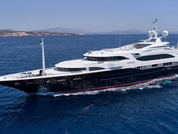 Mega Motor Yacht SUNDAY