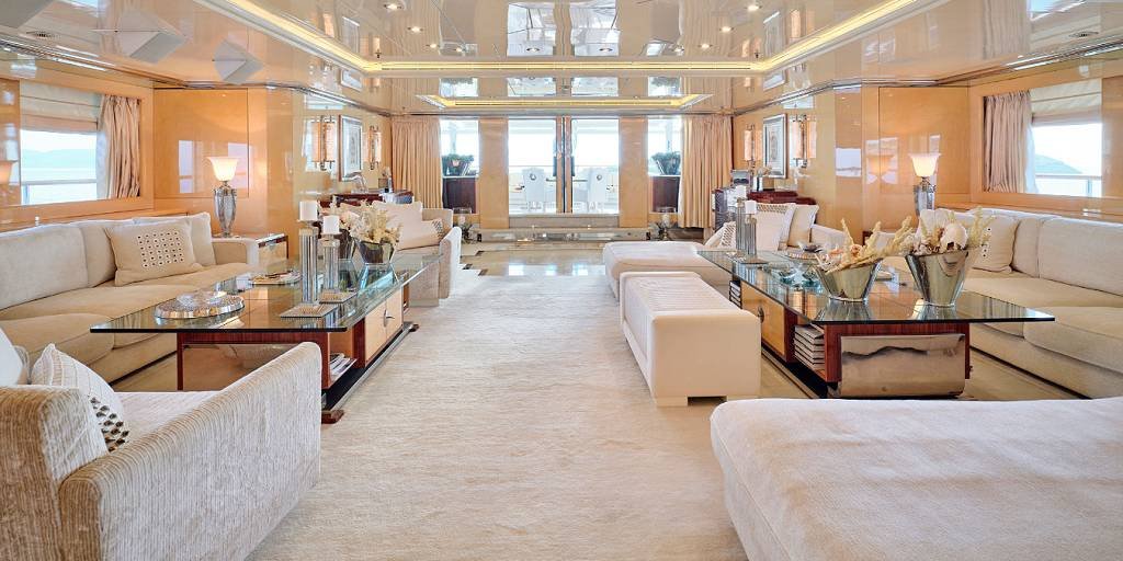 Mega Motor Yacht SUNDAY