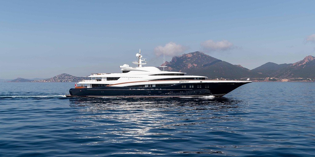 Motor-Yacht-Wheels-2-Hellas-Yachting Mega Motor Yacht WHEELS