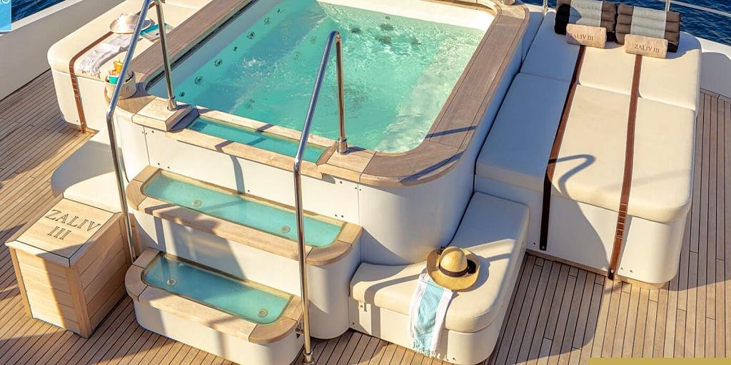 Motor-Yacht-ZALIV-III-15-Hellas-Yachting Mega Motor Yacht ZALIV III