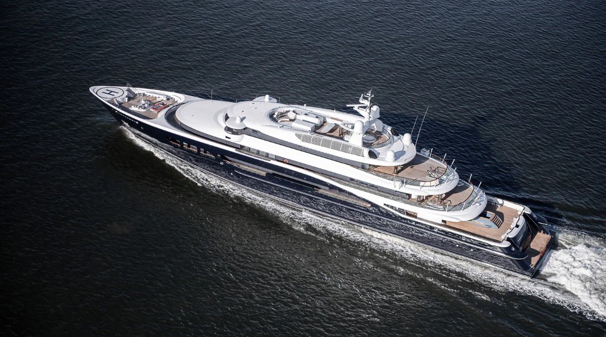 Motor-yacht-CARINTHIA-VII-4-2 Mega Motor Yacht CARINTHIA VII