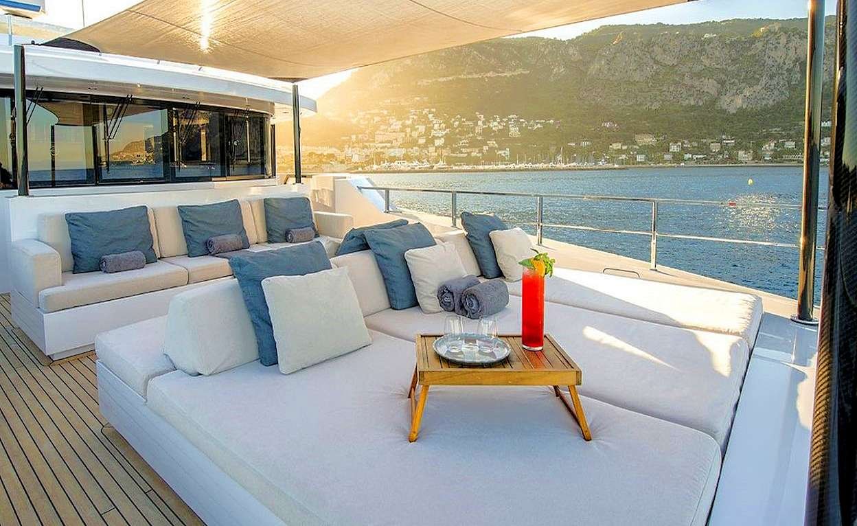 Motor-yacht-ETHOS-Hellas-Yachting-9 Mega Motor Yacht ETHOS