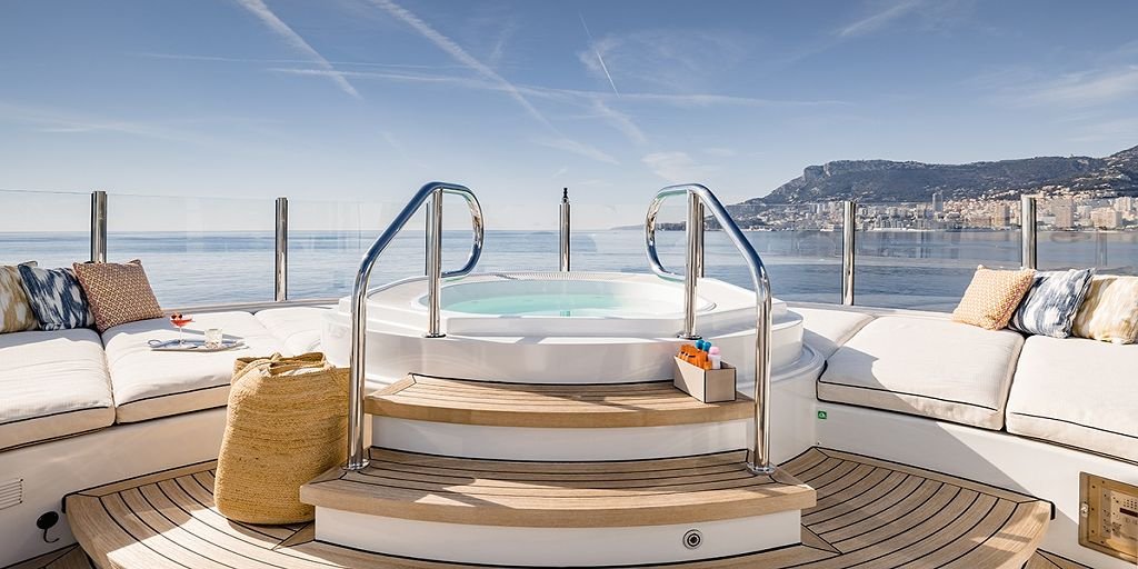 Motor-yacht-HBC-7 Mega Motor Yacht HBC