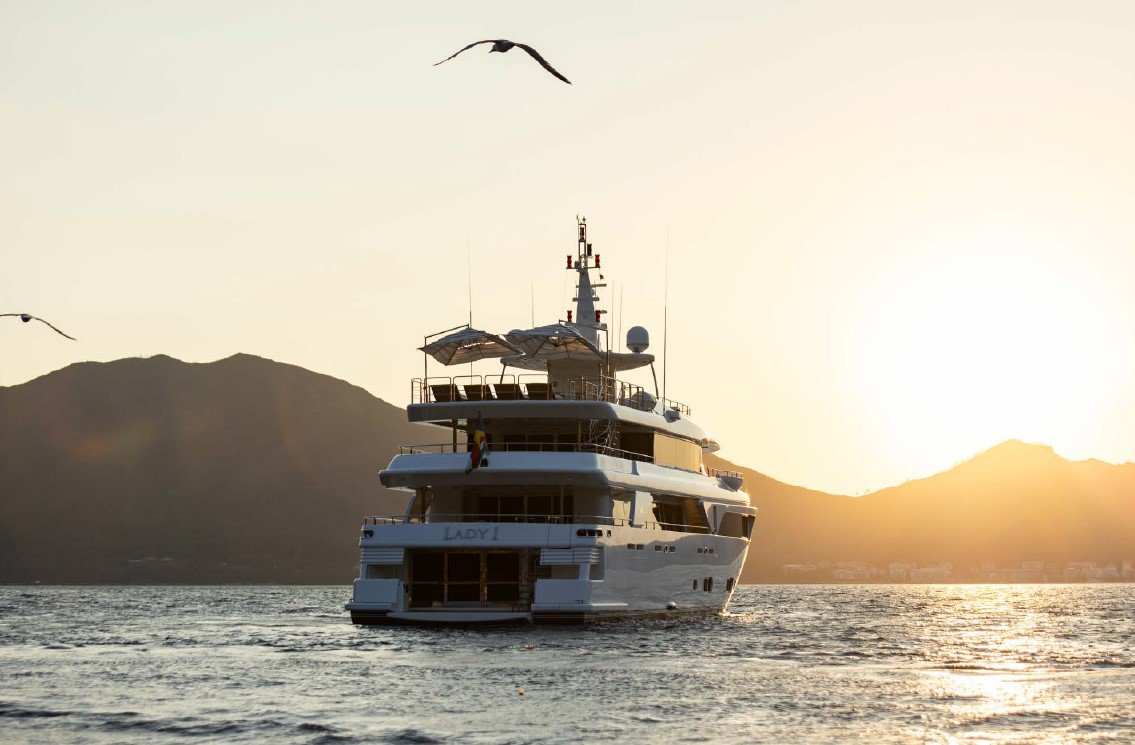 Mega Motor Yacht LADY I