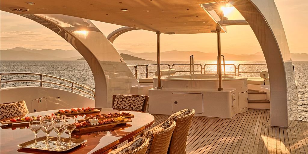 Mega Motor Yacht OASIS