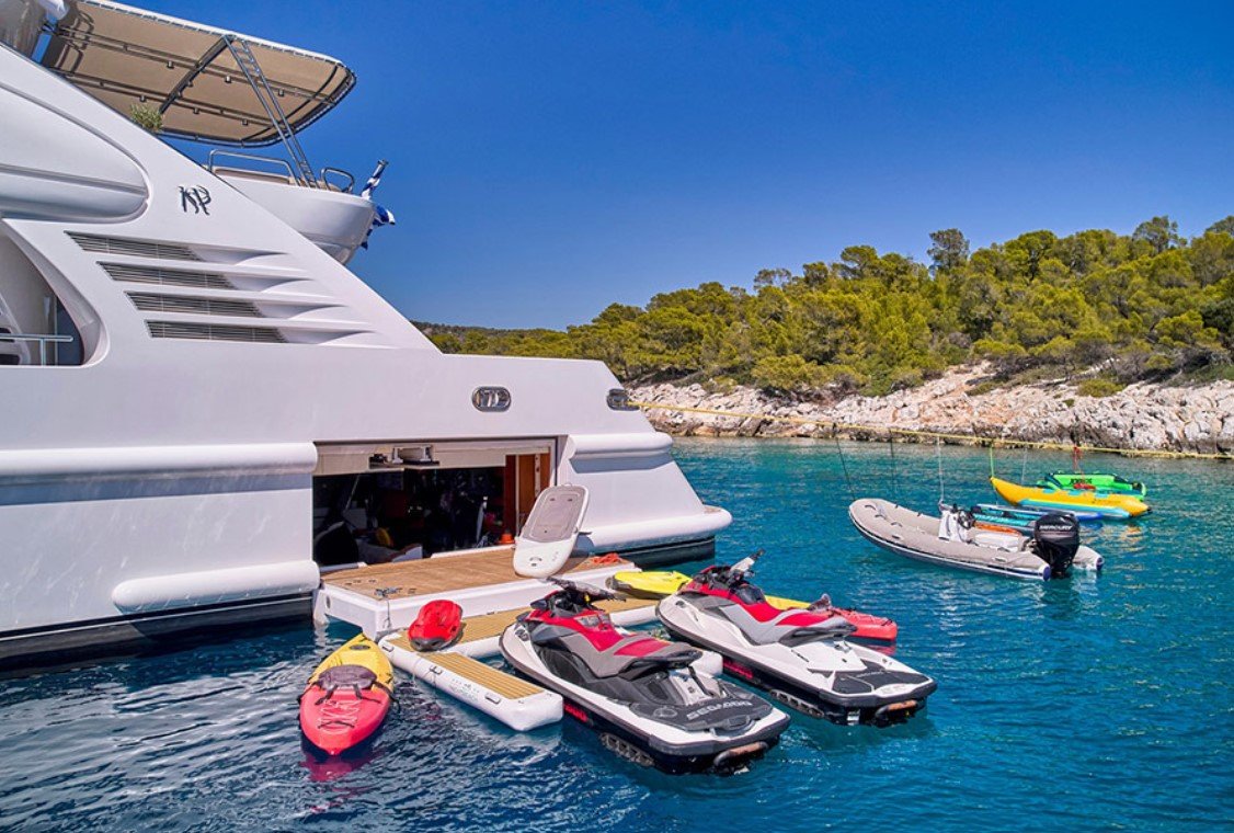 Mega Motor Yacht OASIS