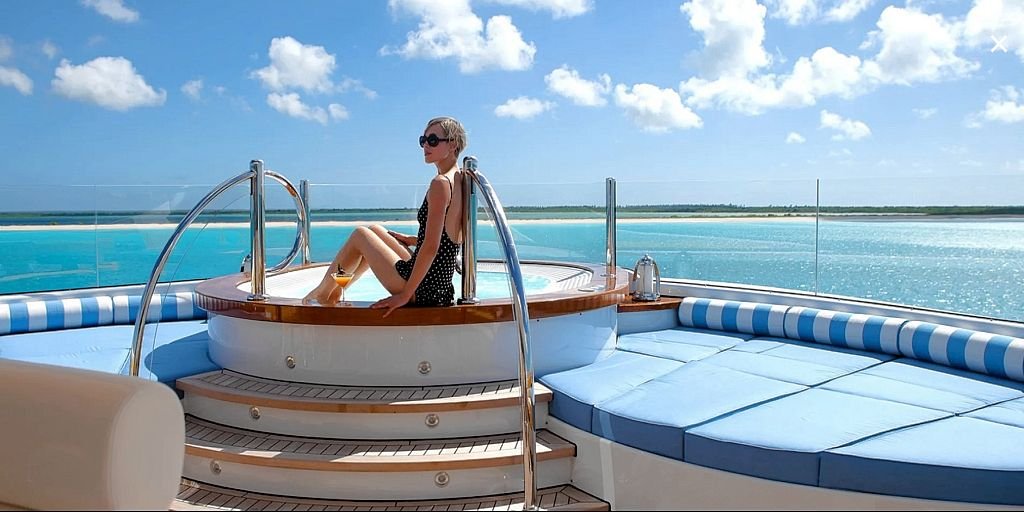 Mega Motor Yacht OASIS