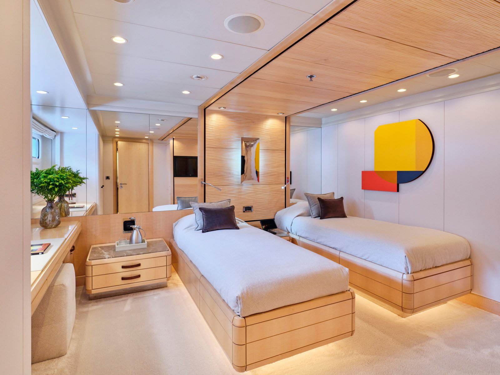Mega Motor Yacht O’EVA