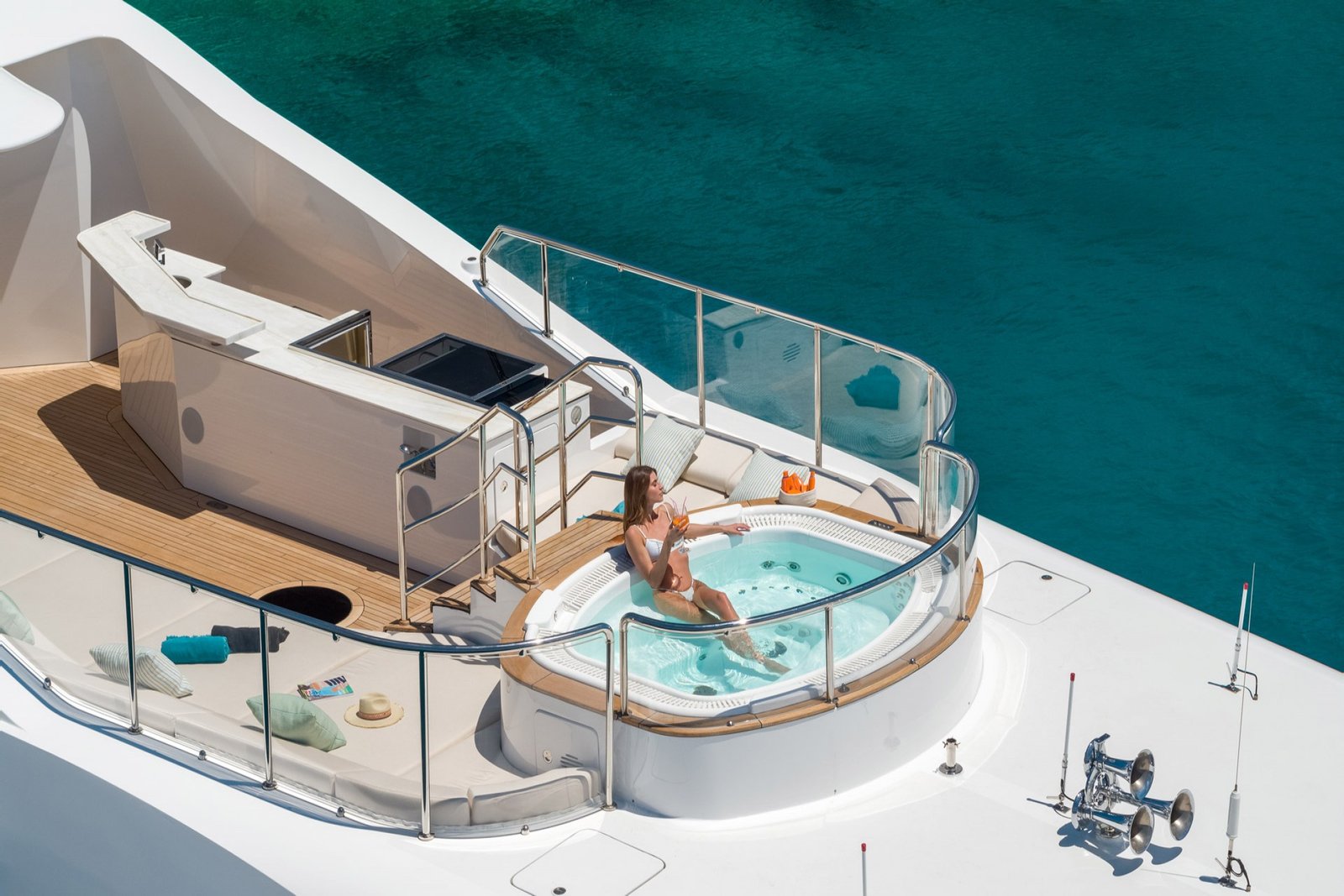 Mega Motor Yacht O’MATHILDE