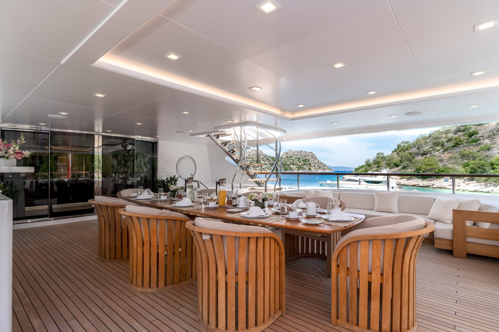 Mega Motor Yacht O’MATHILDE