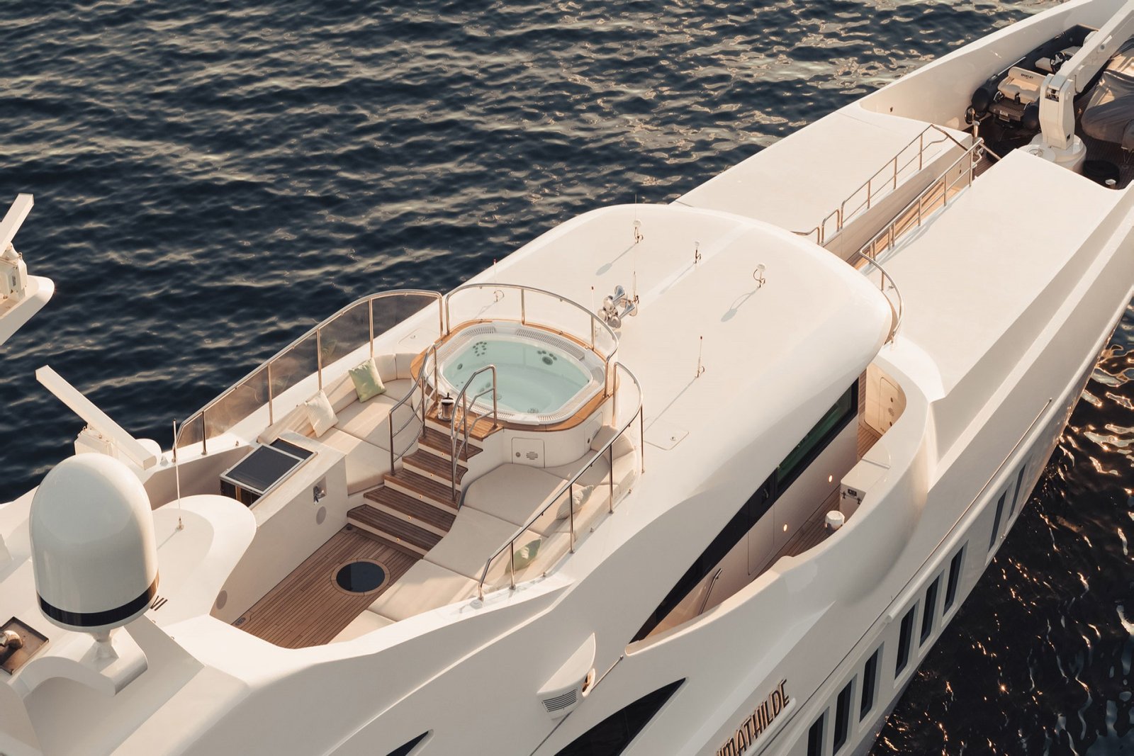 Mega Motor Yacht O’MATHILDE