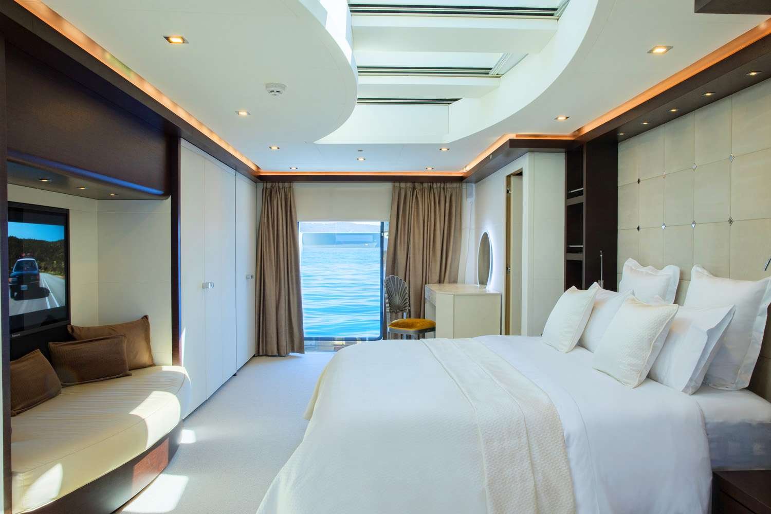 Persefoni_I-10-Hellas-Yachting Mega Motor Yacht PERSEFONI