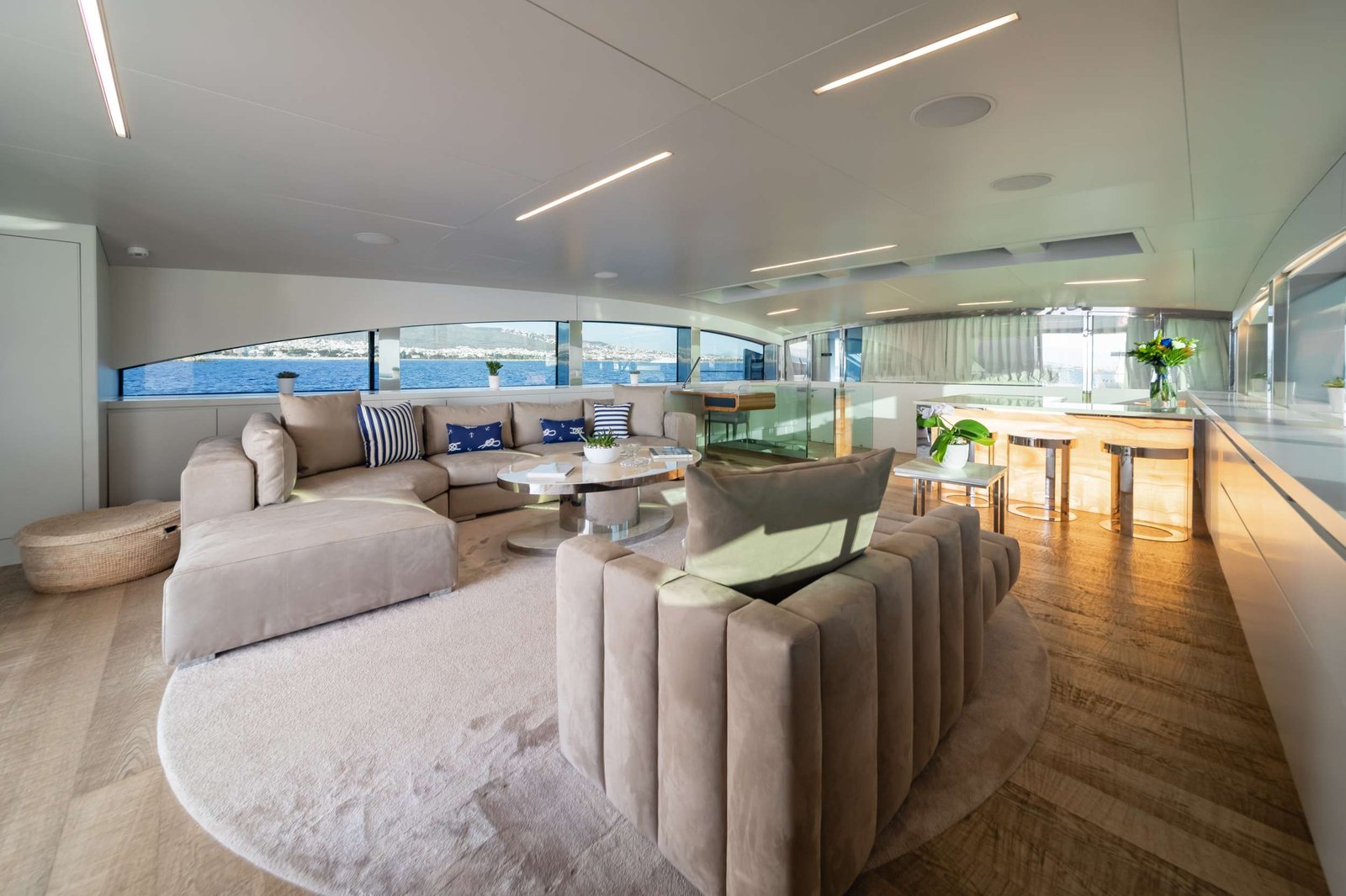 Mega Motor Yacht SEA WOLF