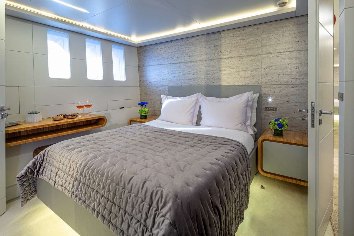 Mega Motor Yacht SEA WOLF