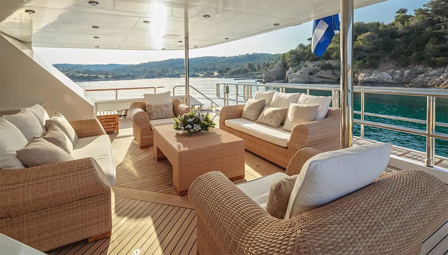 Vera-yacht-charter-10 Mega Motor Yacht VERA