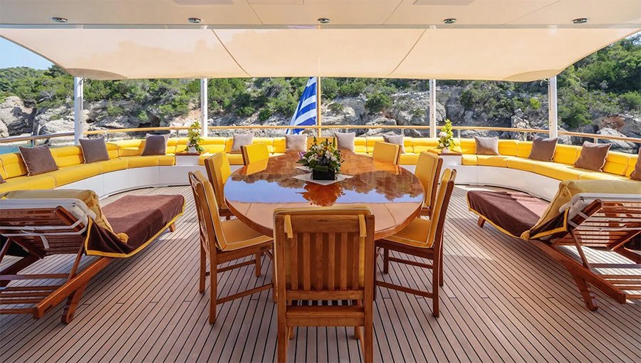Vera-yacht-charter-11 Mega Motor Yacht VERA
