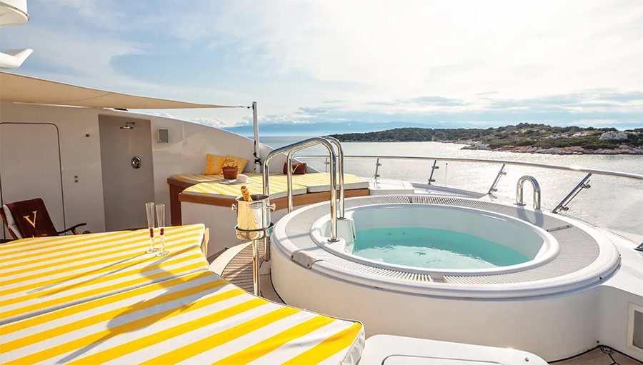 Vera-yacht-charter-14 Mega Motor Yacht VERA