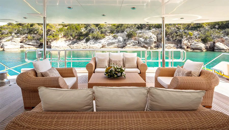 Vera-yacht-charter-9 Mega Motor Yacht VERA