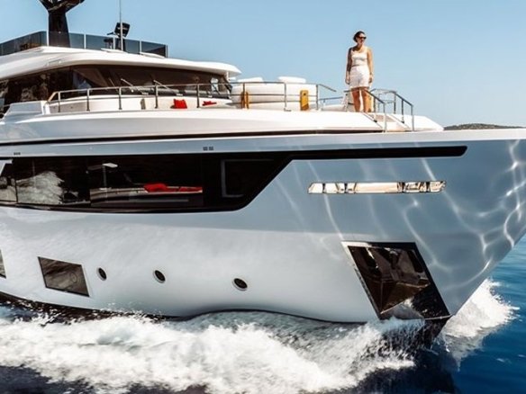 Luxury Motor Yacht AT ONE