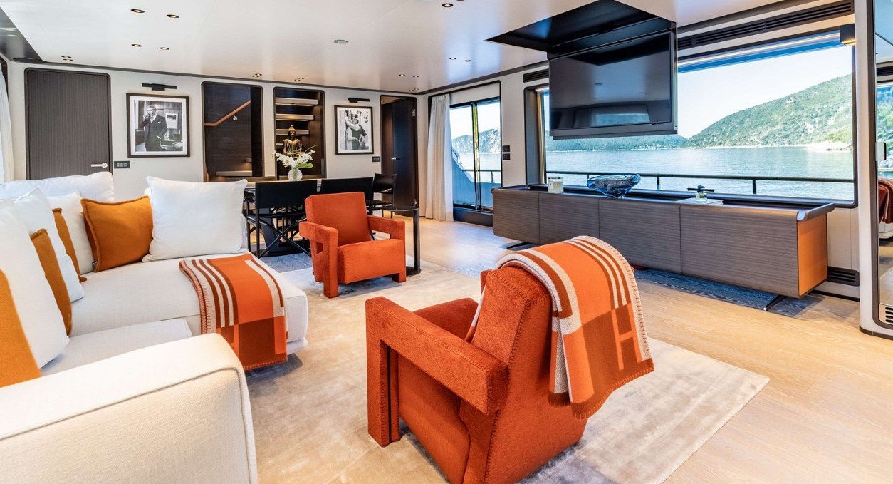 Luxury Motor Yacht AT ONE