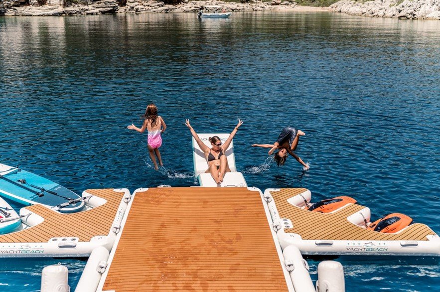 Luxury Motor Yacht AT ONE