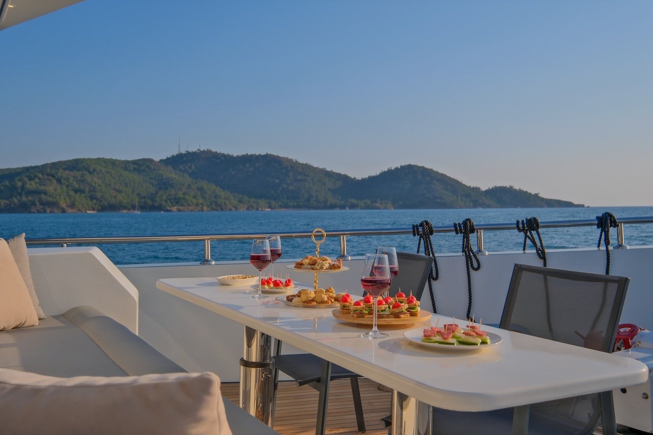 Alfa Luxury Trawler