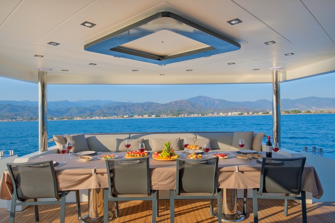 Alfa Luxury Trawler